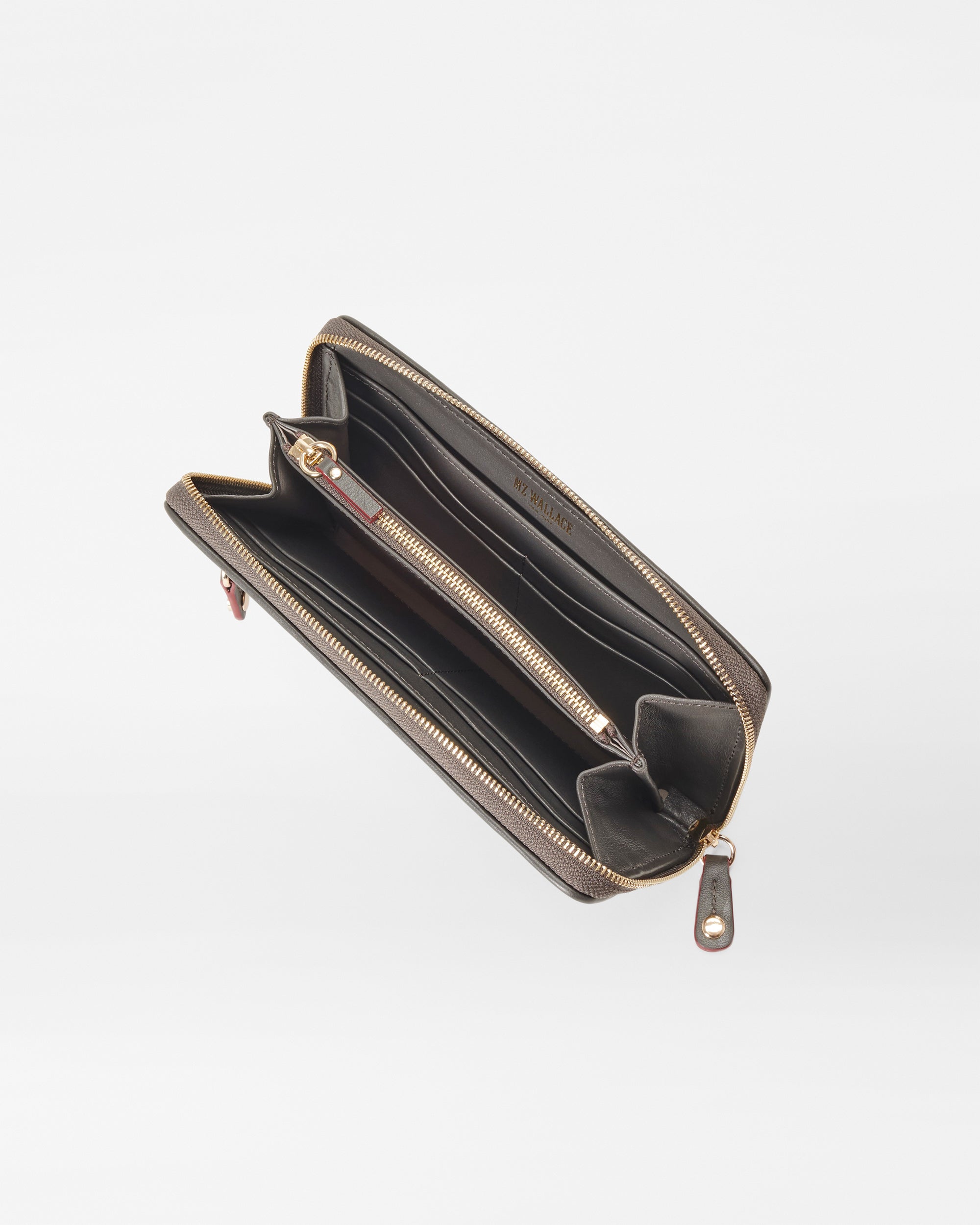 Magnet Crosby Long Wallet