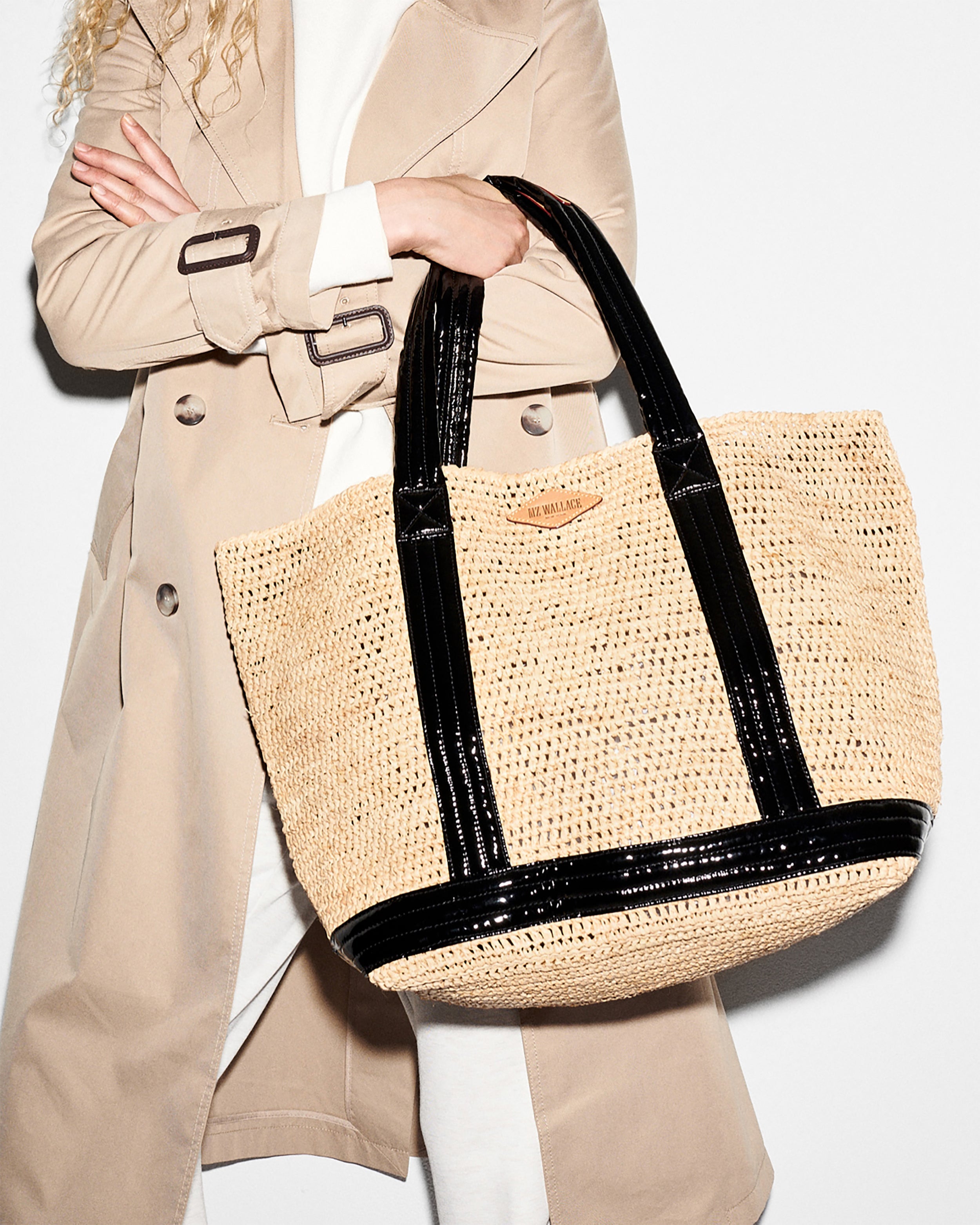 Raffia/Black Lacquer Large Raffia Tote