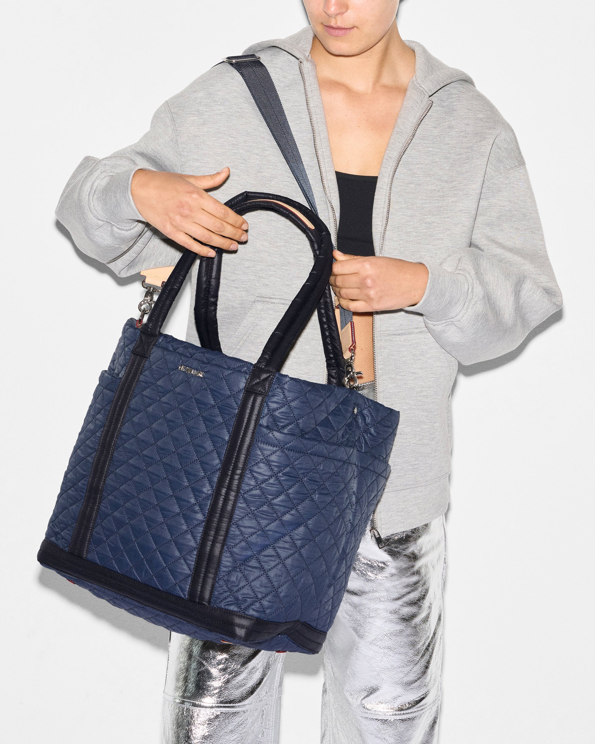 Large Empire Quilted Tote Bag in Navy/Black Color Block| MZ