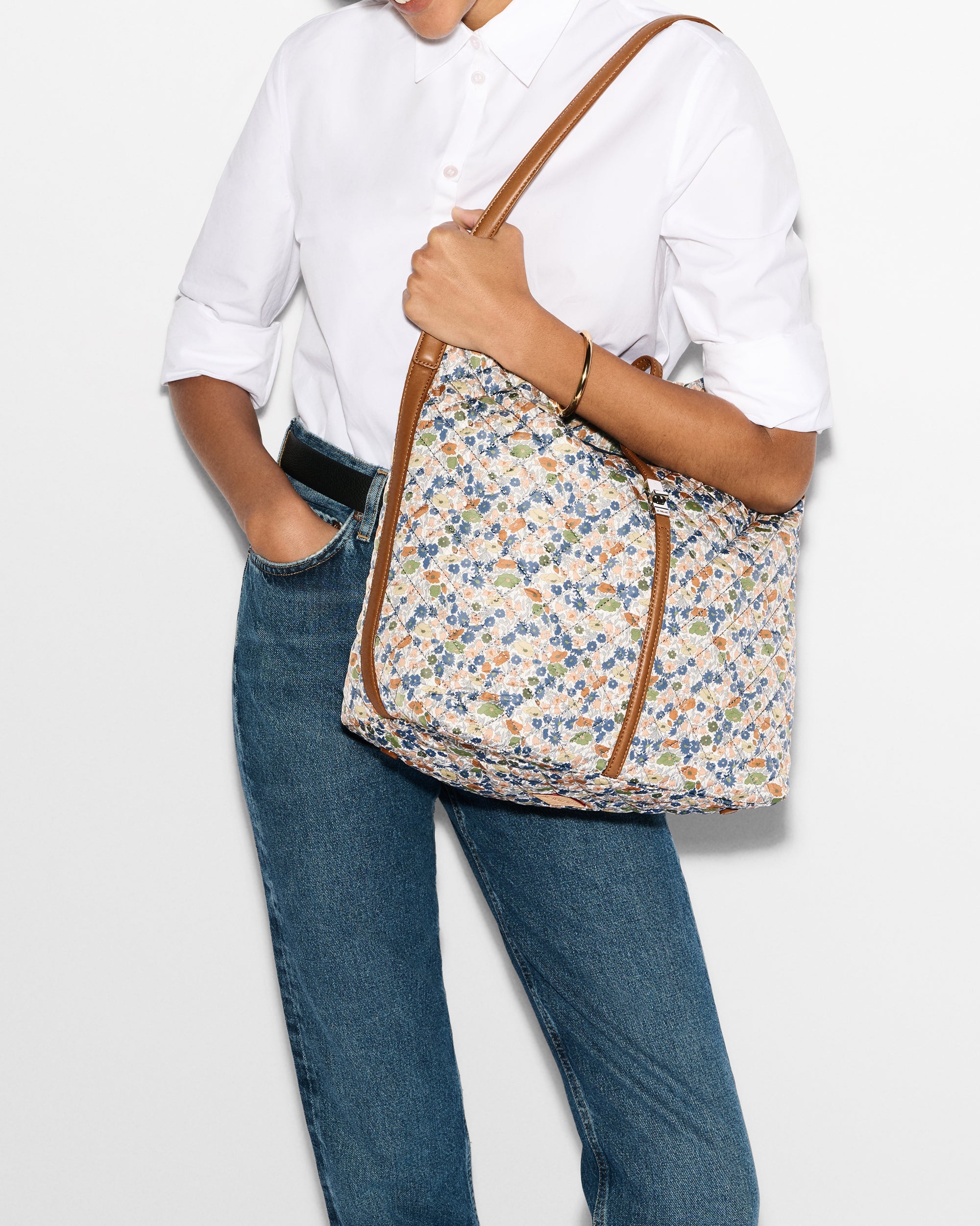 Poppy Forest Large Astor Hobo