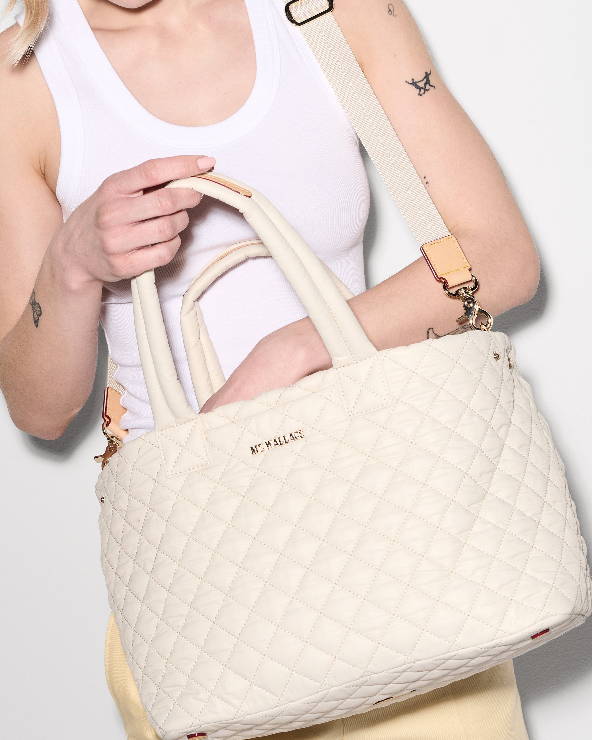 Sandshell Medium Metro City Tote
