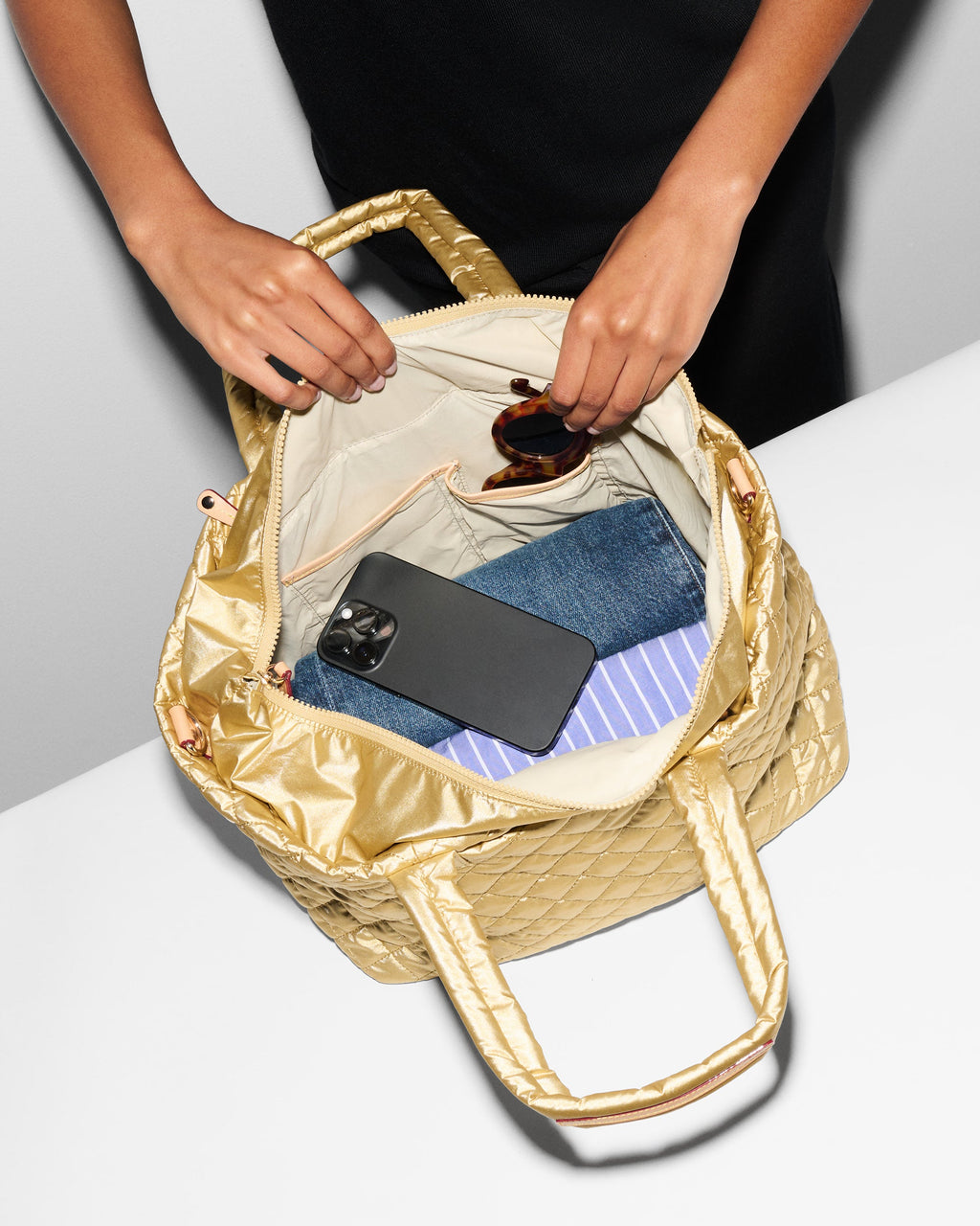 Light Gold Pearl Medium Metro City Tote