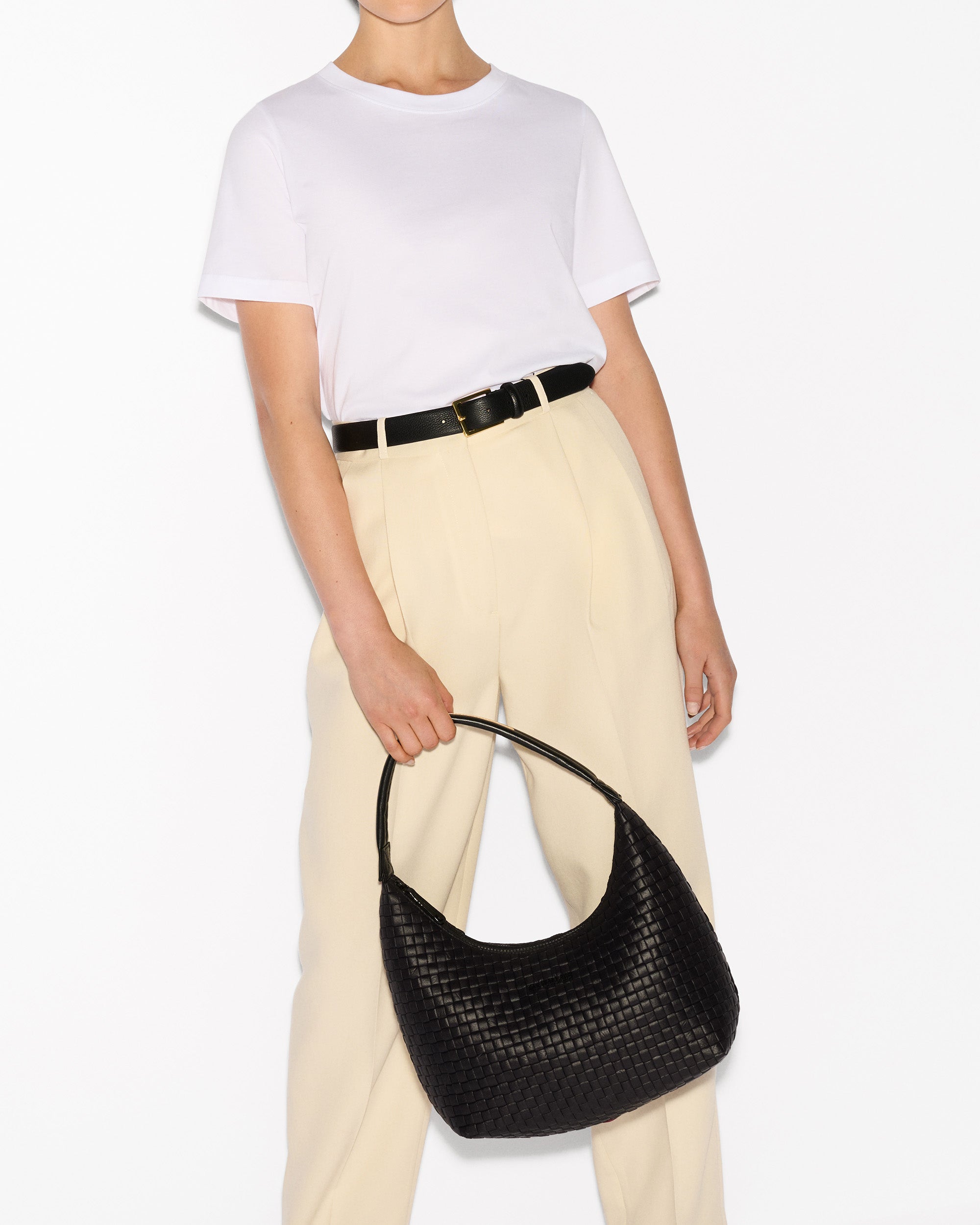 Black Medium Woven Shoulder