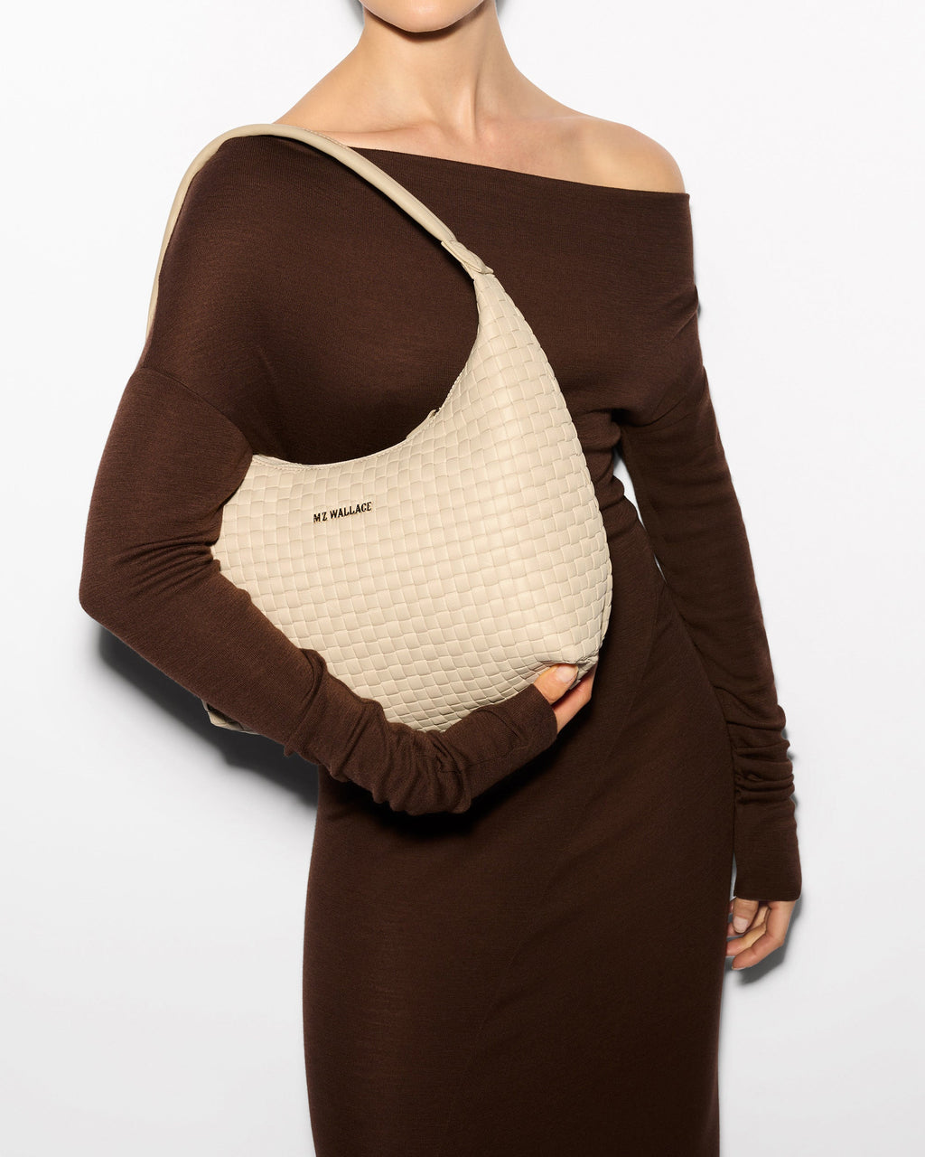 Buff Medium Woven Shoulder